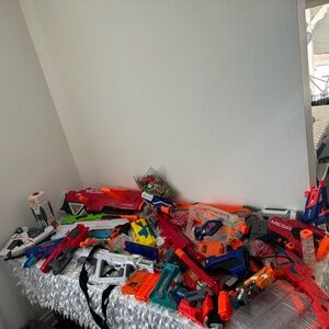 Nerf collection for kids excellent condition more than 23 charges and bullets